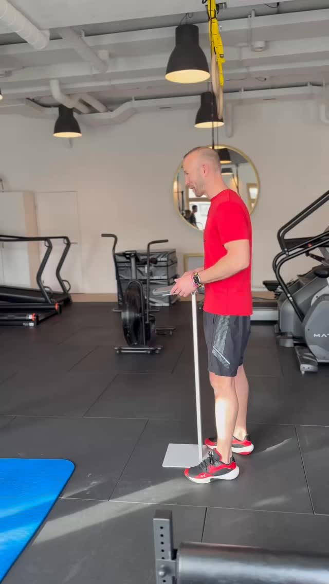 Wenn die Endorphine kicken ⚡️💥
20 Minuten EMS – volle Power für Körper & Kopf.
#strongfit #personaltraining #gym #wetzikon #ems