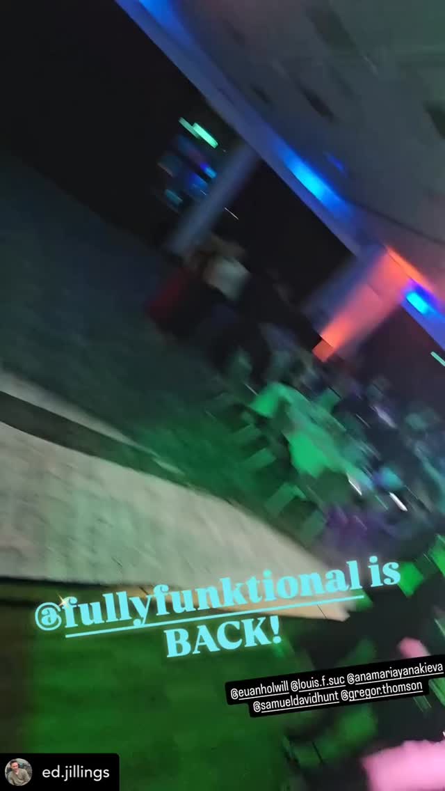 High kicks, horns and sequins? ✅
High January is way more fun than dry January 💃🪩🕺🏽
❤️FF
.
.
.
#weddingband #partyband #singers #instawedding luxurywedding #sax