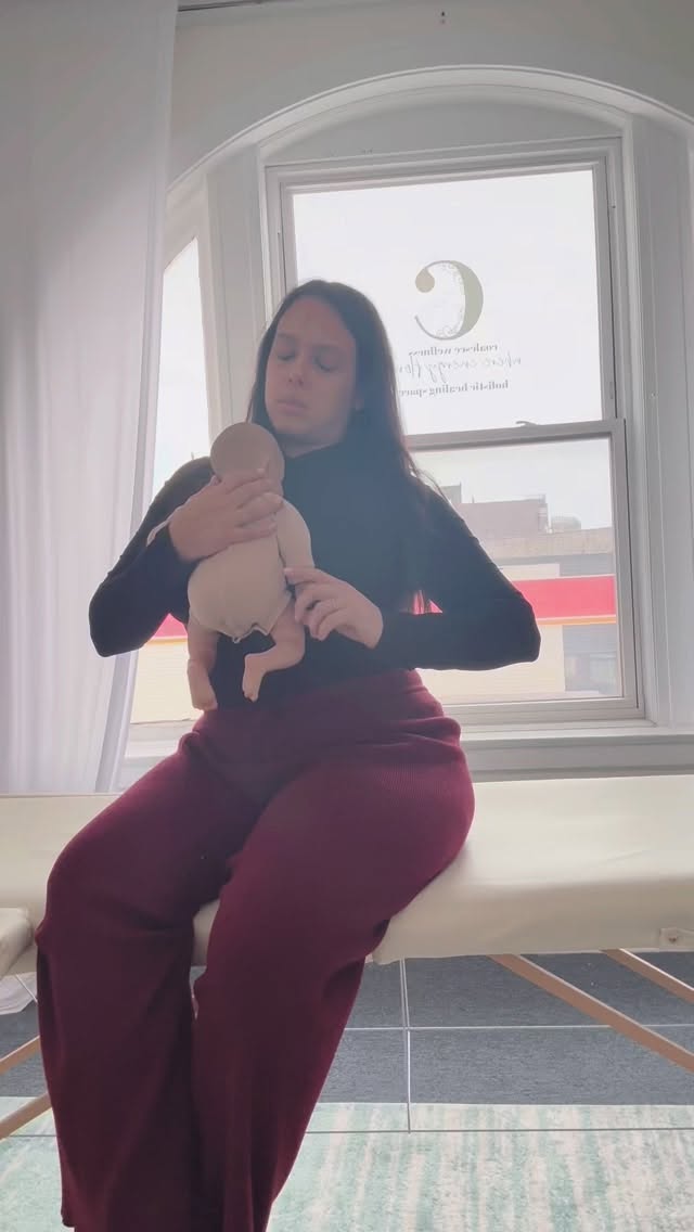 Part 2 of our gentle stretch series 🤍
Reflux, gas, and colic aren’t just “tummy issues.” The nervous system and body tension play a role too, and small, loving support can make a big difference. Baby Bodyworks
#baby #babyspam #ftm