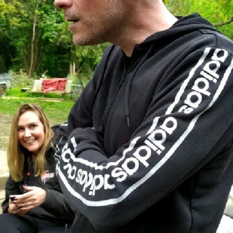 Tournage jour 2 pour Producson. Ça déconne grave à la campagne !! Mais on bosse aussi.
Avec Thierry Obadia, Firmine Richard, Candice Berner et Doudou Ngumbu.
#tournagefilm
#tournage
#ingenieurduson
#prisedeson
#thierryobadia
#thierryobadiafilms
#firminerichard
#candiceberner
#doudoungumbu