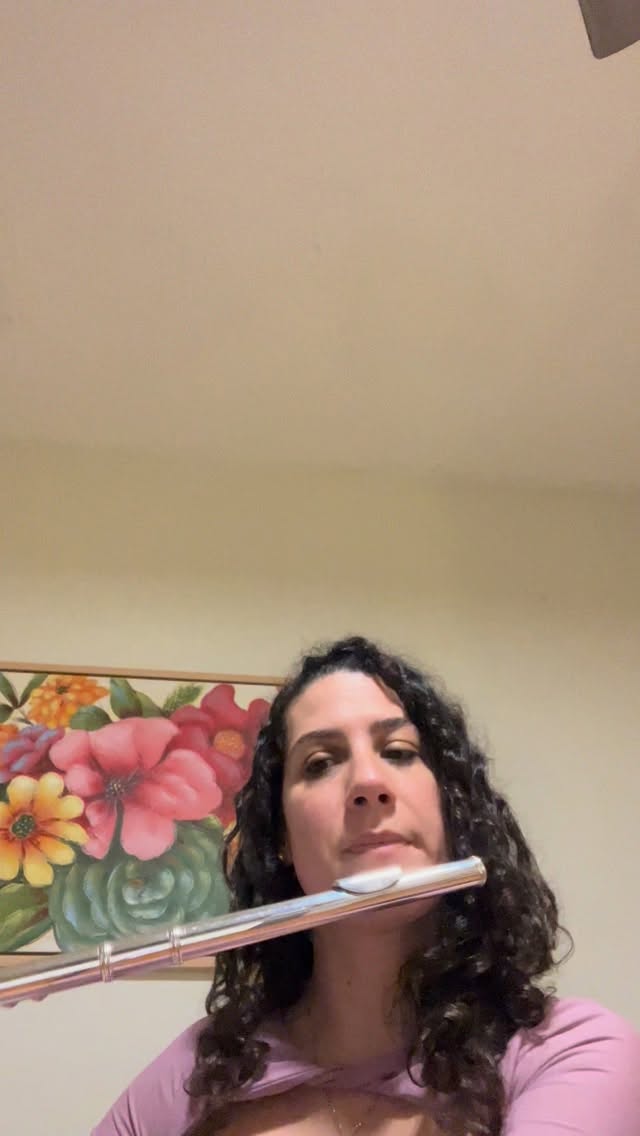 I haven’t played much since the holidays but I want to get back to playing my flute again. In honor of Mozart’s 270th Birthday, I’m playing an excerpt from The Magic Flute.
Happy Practicing!!💜🖖
#flutistsofinstagram #mozart #southfloridamusicians #altusflutes #keepgoingstrong