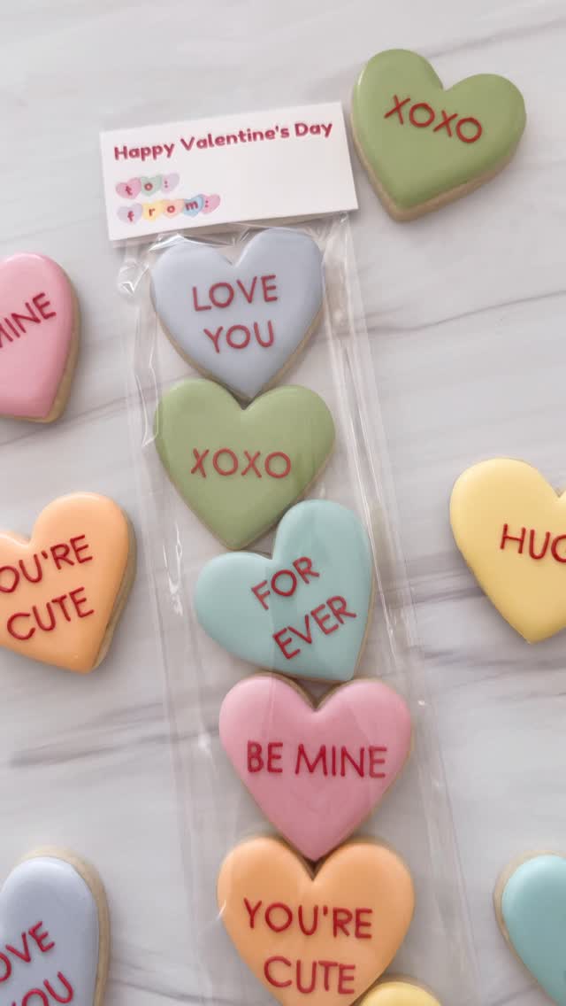 So easy to fall in love with these mini conversation hearts 🩷🩵💚🧡💜💛 Order now at www.flourandfleurbakery.com/category/valentines-day-2026 or follow the link in my bio to share the love!
P.S. Did you spot the color I forgot to record?
#atlantasweets #atlantabaker #cookiesatlanta #decoratedcookies
#cookieart #smallbusinessaatl #customcookies #cookieartist #valentinesdaycookies #valentinescookies #heartcookies