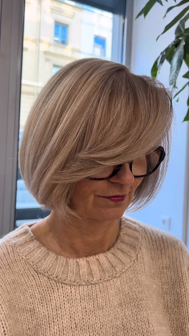 Nie wieder Ansatz-Stress ✨
AirTouchBalayage für maximale Helligkeit & ein Blond, das weich mit dem Grau verschmilzt.
Ciao harte Kanten. 👋
#airtouchbalayage #blondespecialists #balayagemünchen #blondmeschwarzkopf #greyblending