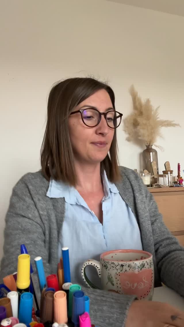 J’annonce cette approche pédagogique pleine d’illuminations & remplis d’idées!
#intelligenceemotionnelle #grandirémotionnellementensemble #emopop #ecole #maitresse