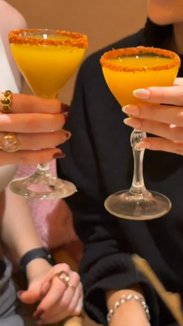 A recap of last night’s Cocktail Masterclass alongside @almave @quarterproof @jumpshipbeer and @crossipdrinks | The night began with learning how to make the perfect classic Margarita, followed by a Spicy Mango Tango, then a Michelada and finally our house made horchata.
Every drink was paired with one of our dishes, the flavours of which were enhanced by the drinks.
If you couldn’t make it to this one, join us next month for our Margarita Masterclass!🍸