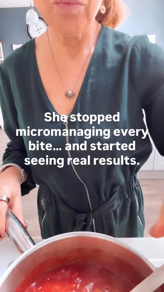 Tracking everything often raises stress.
Stress blocks results.
Fun times.
One thing to try today
Zoom out.
Ask “did I eat enough protein and fibre today?”
Why it helps
Less obsession. More regulation.
Your body responds better to calm consistency.
Follow for food freedom with structure.
Share with the serial tracker.