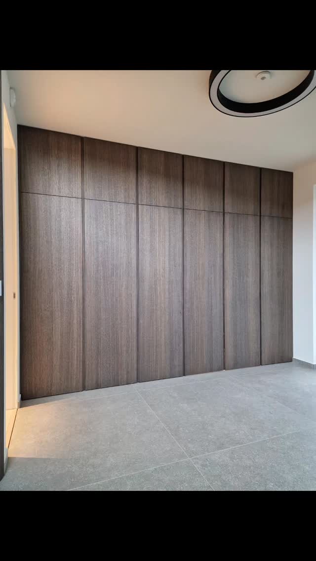 #predsien #satnikovaskrina #satnik #warderobe #dubovadyha
✏️📐📏@zuhu.sk