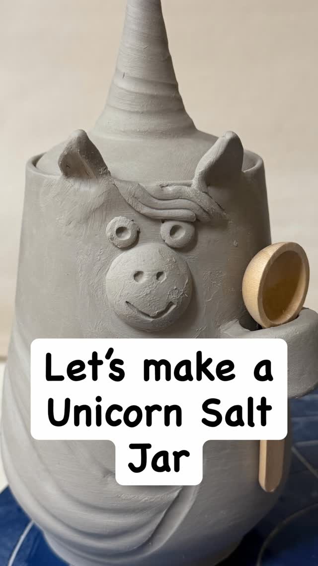 Let’s finish that Unicorn Salt Jar I threw on the wheel! @happycatclayart
#wheelthrown #unicorntheme #potterylover #tutorial