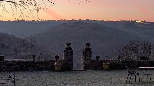 #lespierreslotoises #occitanietourisme #saintvalentin #tourisminfrance #tabledhotes