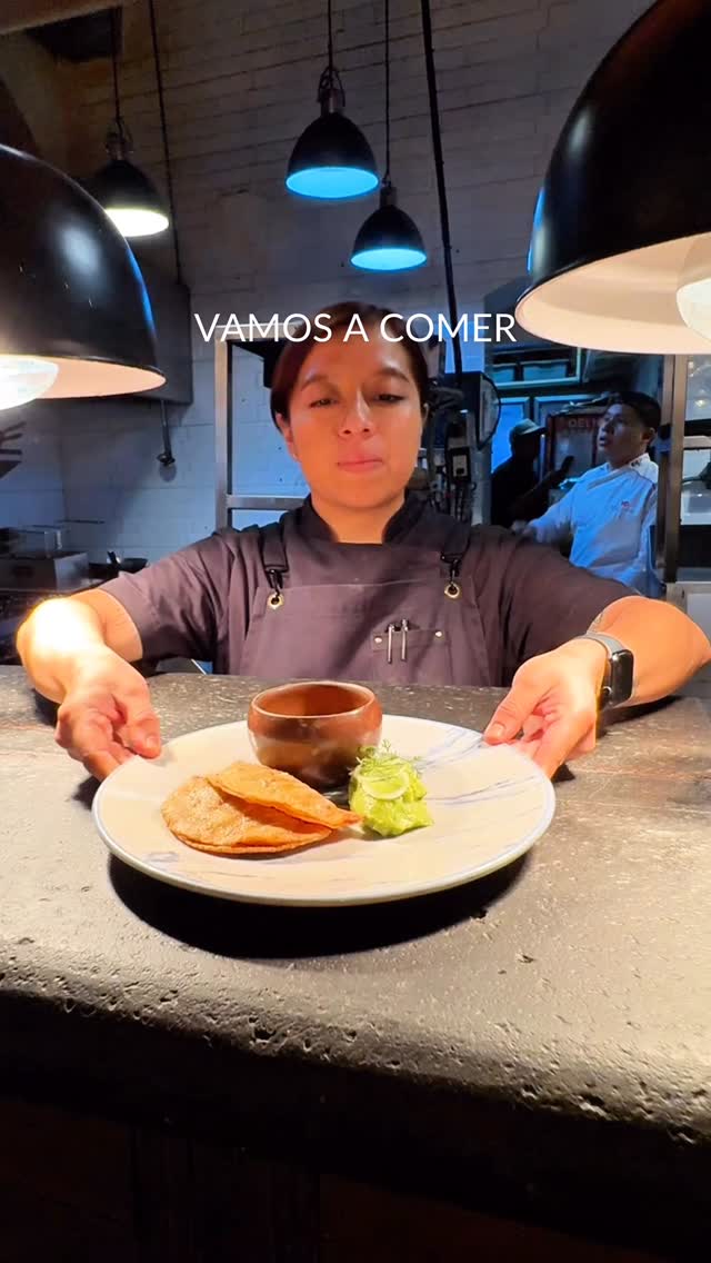 Aquí en Augurio te esperamos con el sabor de nuestra cocina poblana. 🥣✨