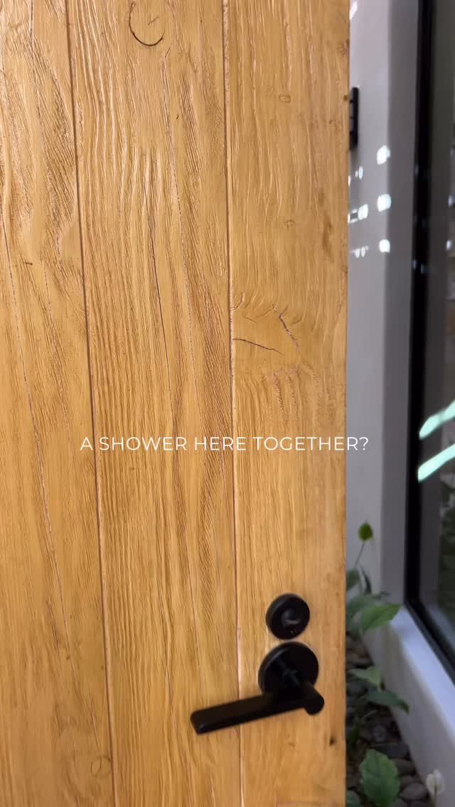 The kind of outdoor shower that ruins every other hotel shower after staying here.
Send this to someone you’re dreaming of a shower here with!
📍Four Seasons Cabo San Lucas
👋🏼 Hola! We’re Richie & Kelsey (aka Rich & Kitch). We’re a husband & wife team based in Los Cabos, Mexico. We’re travel creators & advisors who book trips with VIP perks. Stick around & follow @kitchensinkit if you love luxury resorts in beautiful destinations, too ✈️
#outdoorshower #resortgoals #cabo #caboresorts #luxurytravel