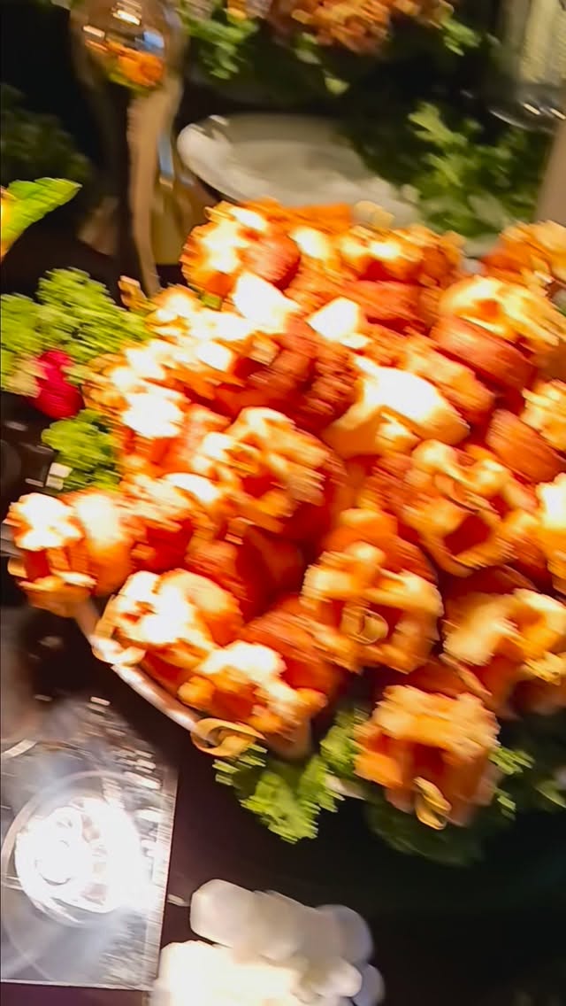 $500 deposit on all 2026 events! The sale ends March 31st 2026, click here for details...
https://www.mrbrunchchicago.com/product-page/signature-xl-family-thanksgiving-dinner
#mrbrunchchicago #mrbrunchchicagocatering #catering #corporateevents #movieset