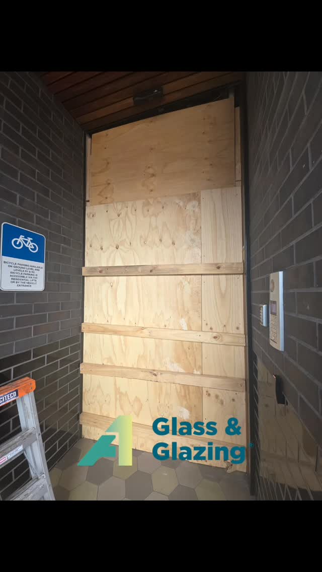 After hours Replacement of large Auto door #a1glassandglazing #a1serviceguaranteed #a1glasscleaner