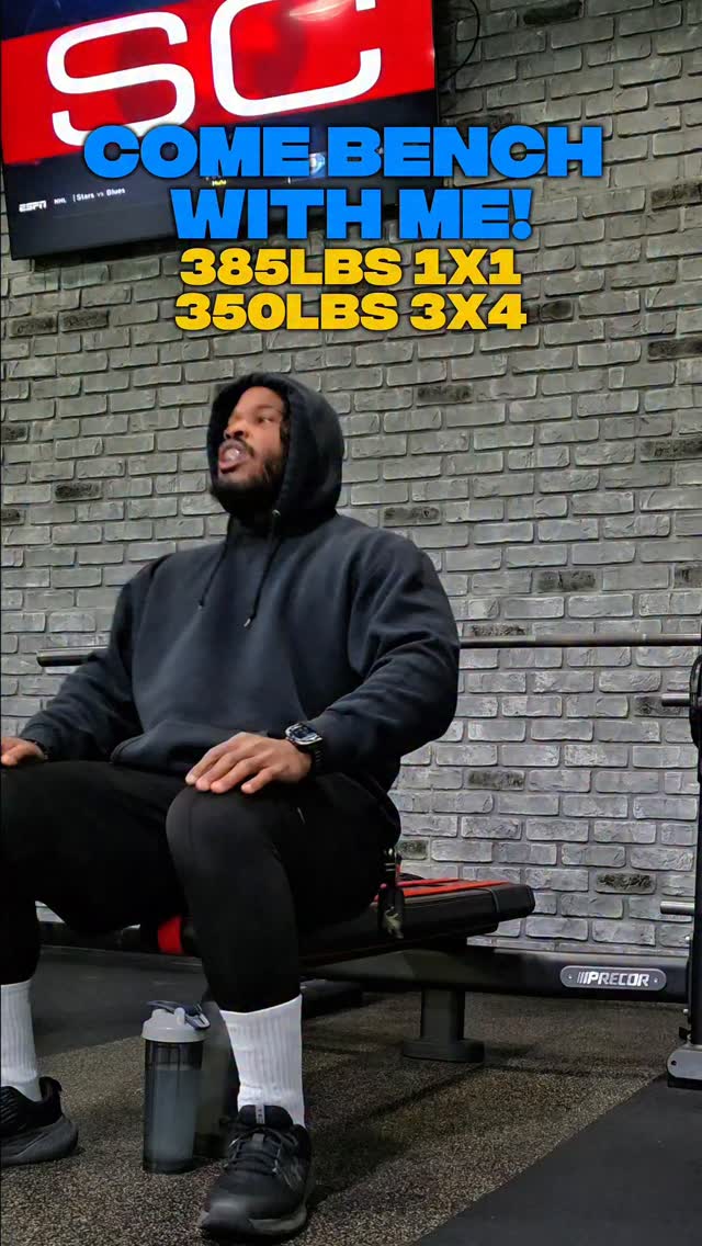 Haven't Been In The Creative Mood For Months Now, but Here's Today's Bench Session!
385LBS Top Single (RPE 7-8)
350LBS 3X4
🔸️🔸️🔸️
(NASM- CPT/CNC/BCS/VCS)
ONLINE & IN PERSON TRAINING/PROGRAMMING AVAILABLE‼️
#BenchDay #FitnessByAD #personaltrainer #SBD