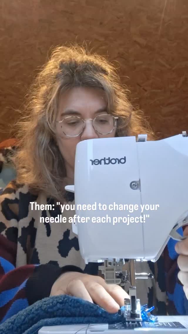 Who's with me?
Share your biggest sewing crime in the comments 👇🏼
#sewistofinstagram
***
Ik ben Mona. Via mijn downloadbare tweedehands gidsen deel ik duurzame tips & tricks en daarnaast inspireer ik je met tweedehands, geüpcyclede en zelfgemaakte outfits 💚♻️l