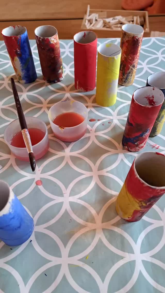 Die Fasnachtsdekoration ist in der Vorbereitung
🎊🪄🎉