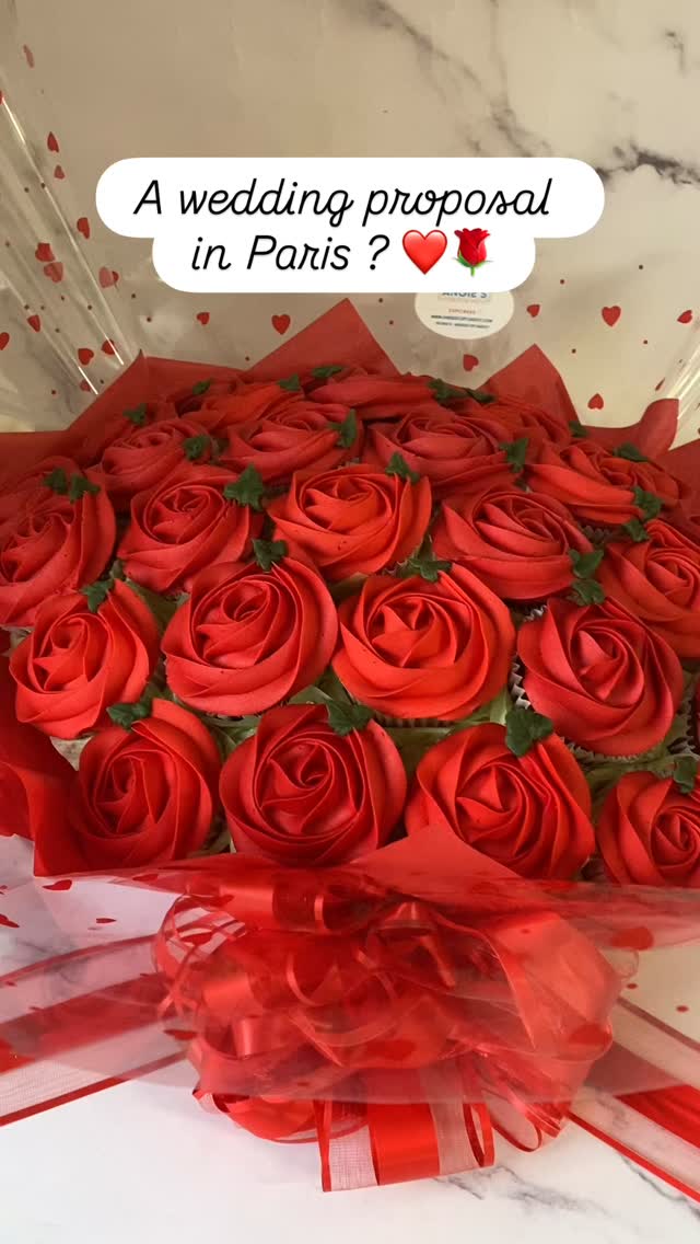 A wedding proposal in Paris ? ❤️🌹
Une demande en mariage cette St Valentin ❤️❤️🌹🌹
Contactez nous, notre service de livraison est prête 🧁
#rosesrouges🌹 #weddingproposalparis #demandeenmariage💍 #stvalentin #weddingproposal