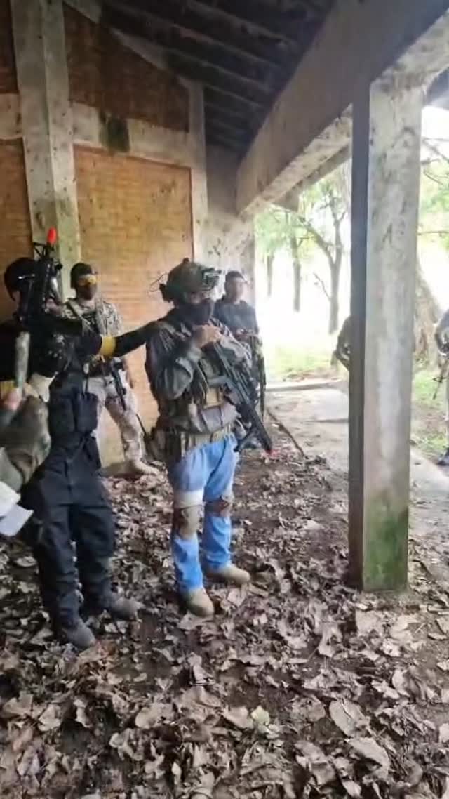 E começamos os jogos...
#milsimairsoft
#pabloescobar
#spr