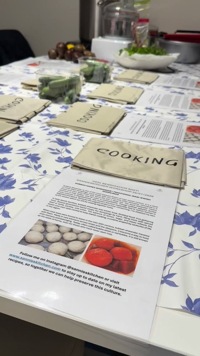 Super fun workshop today with the Bendigamos ladies. Together we made traditional kubba shwandar. Well done, ladies! 👩🏻🍳🥘🤗 Full recipe available on my Instagram or website #cookingworkshop #iraqifood #amsterdam #foodlovers #cookwithme