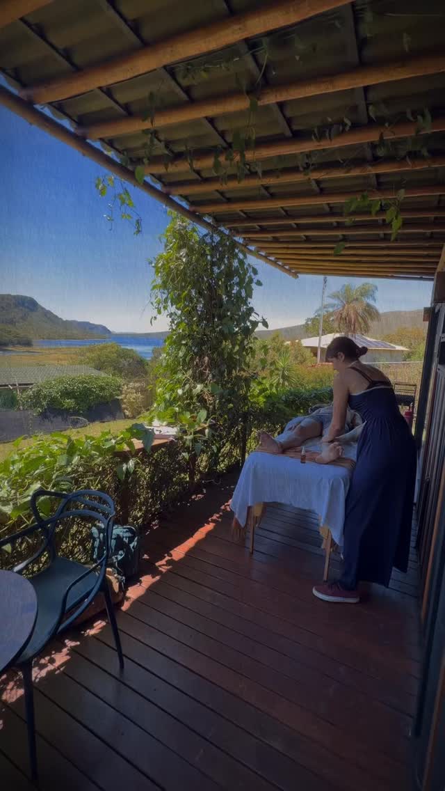 Carnaval 2026 nas Docas da Lapa
De 13/02/2026 até 17/02/2025
(mínimo de 4 diárias)
O pacote pode ser estendido.
Valores por acomodação:
• Doca 1: R$ 3.800
• Doca 2: R$ 4.500 (casal) | R$ 5.400 (4 pessoas)
• Doca 3: R$ 3.300
• Docas 4 e 5: R$ 2.200
• Doca 6: R$ 1.800
Reservas
Solicitamos 50% de sinal para confirmação via depósito bancário.
O valor restante deverá ser depositado 1 dia antes do check-in.
❗Política de cancelamento
• Reembolso integral para cancelamentos com mínimo de 20 dias de antecedência.
• Com menos de 20 dias: reembolso em crédito para outra hospedagem.
• Com menos de 10 dias: perda do sinal.
Garanta seu Carnaval em meio à natureza, conforto e exclusividade
#Carnaval2026 #DocasDaLapa #CarnavalNaNatureza #HospedagemExclusiva #VivaEsseMomento