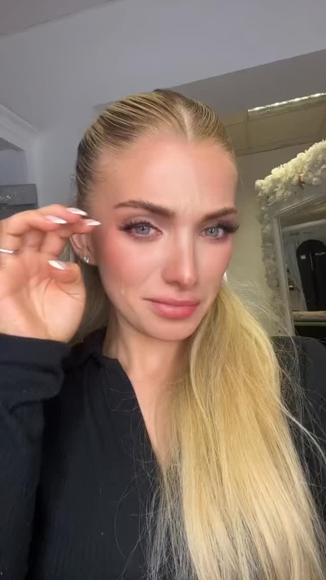 Don’t be left crying, secure your perfect prom dress before the February cut off dates! 🚨⚠️
With just a few weeks to go before the February deadline to get your orders in, we are working all hours to ensure we can see you all ⏱️
Still looking? Book via our website today! 💕