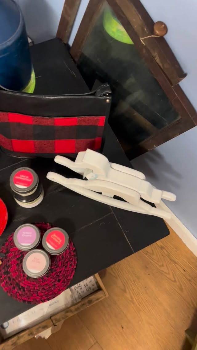 It’s my bag baby! Handbags to crossbodys, we got them at OAO!