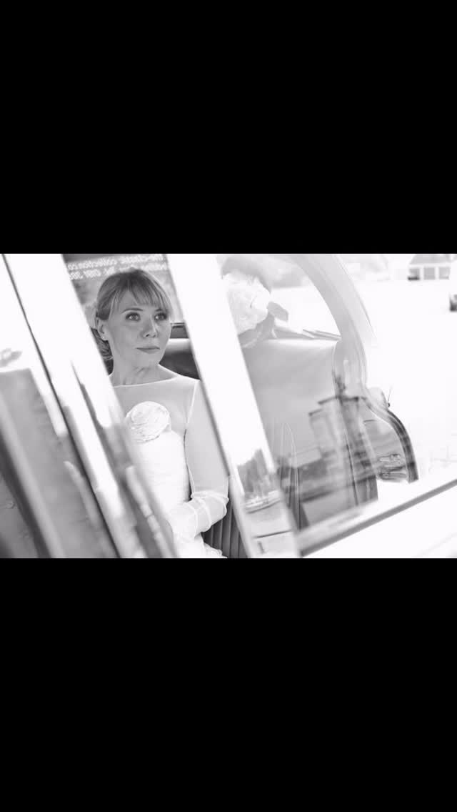 Timeless Elegance
If I said this wedding took place in 2010 would you be surprised? I adore the timeless sophisticated elegance of LA & D.
Their wedding at the @thebiscuitfactorygallery was the very first legal ceremony to be held at the gorgeous venue.
The creative team from @2tonephoto captured the day beautifully and the images have stood the test of time.
#timelessdesign #weddingplanner #newcastleweddings #nottheastweddingplanner