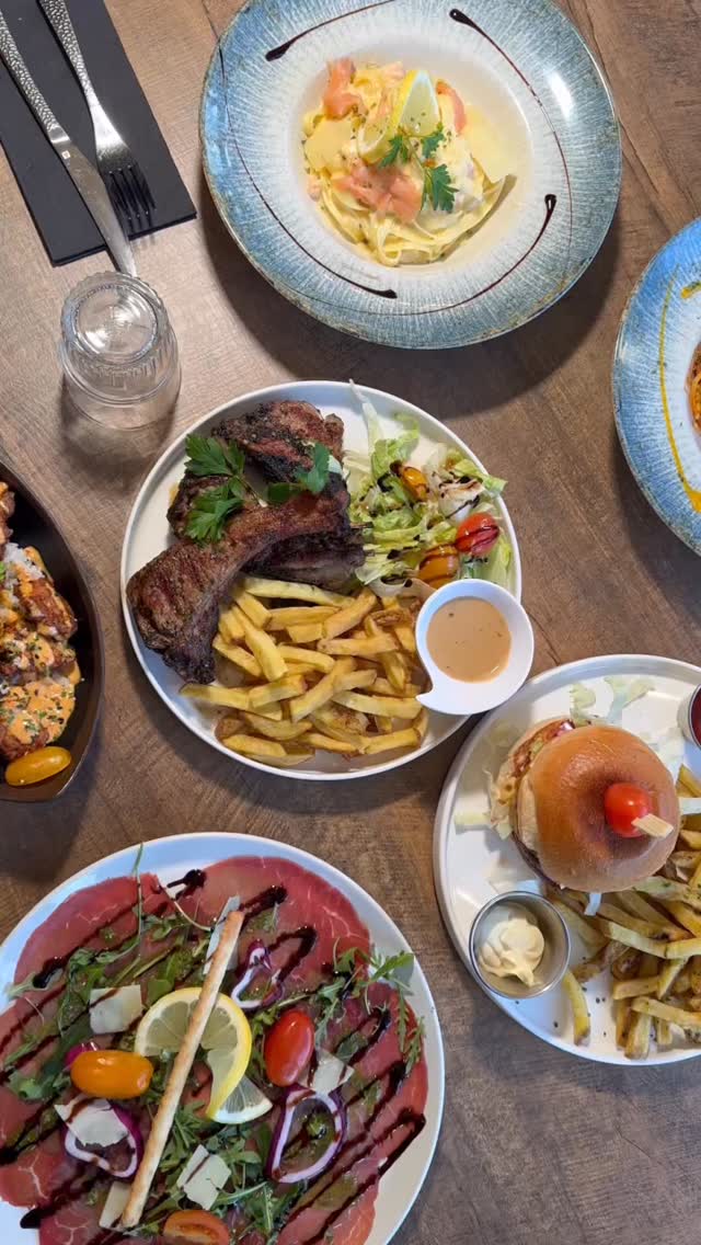 Chez Pasta Cosi, on t’attend tous les jours avec des plats généreux, faits maison !
Que tu sois du côté de Paris 19 ou d’Asnières, passe nous voir et viens te régaler 👇
📍 Pasta Cosi Paris - 78 Av. de Flandre, 75019 Paris
📍 Pasta Cosi Asnières - 101 quai du Dr Dervaux, 92600 Asnières-sur-Seine
Entre amis, en famille ou en solo… un bon resto, ça ne se refuse pas 😋
À très vite chez Pasta Cosi !