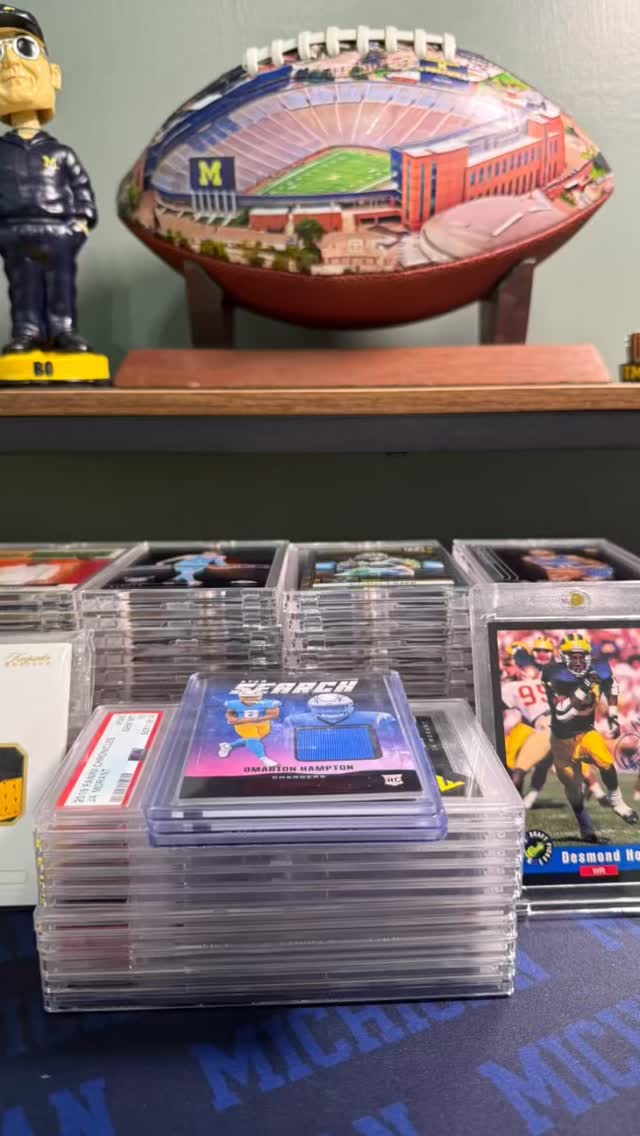 Inventory sorted and ready for tomorrows #whatnot $1 auction. Range of NFL, NBA, and MLB. #toppschrome #donruss #sportscards #psa10