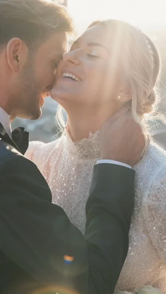 When they ask me to select “just a few” photos, but if it were up to me, I’d print them all.
#destinationweddingitaly #italianweddingphotographer #veronaphotographer
#veronawedding