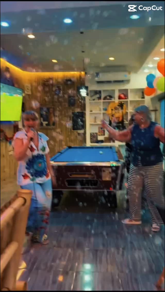 Sunday night @thenuthousekhaolak 😅 #khaolak #bangniang #thailand