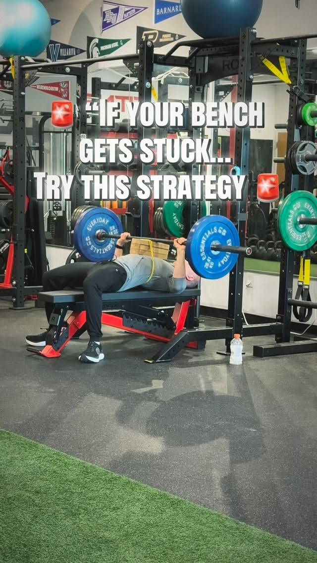 Your bench press only fails in one spot š
And if you donāt train that spot⦠it never gets stronger.
Thatās where board presses come in šŖµ
Hereās how to do it:
Set up like a normal bench
Put the board on your chest
Lower the bar to the board
Pause
Then press hard and finish the lift š„
Nowāthis part matters š
šŖµ Small board
If you get stuck right off the chest
šŖµšŖµ Medium board
If you get stuck halfway up
šŖµšŖµšŖµ Big board
If you get stuck near lockout
š Where you fail = where you train
Alternate weeks of board press with regular bench or each training phase that is typically 4-6 weeks.
Stop guessing.
Stop copying Instagram lifters.
Fix the weak spot⦠and the whole bench goes up šŖš„