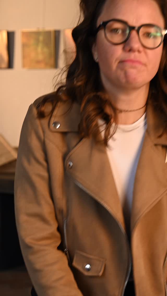 Du beginnst zu fĂŒhlen, statt zu funktionieren.
Du beginnst zu hinterfragen, statt dich einzufĂŒgen.
Du beginnst zu wachsen, statt dich selbst kleinzuhalten.
Und das ist tiefe, gelebte Selbsterkenntnis.