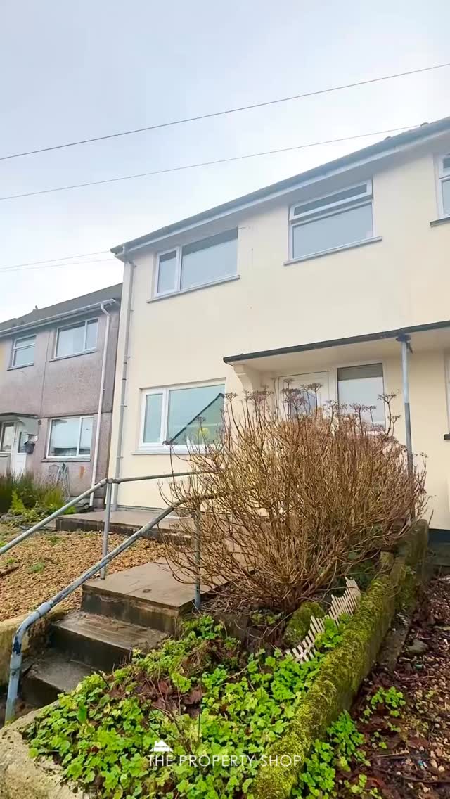 🙌 NEW TO THE MARKET 🙌
📍22 Finn Vc, Bodmin
🏠£180,000
Located in the heart of Bodmin, this modern and well-presented property flows seamlessly throughout, offering spacious accommodation that is ready to move into. The home features two generous bedrooms, a contemporary bathroom, and a modern, well-equipped kitchen.
To enquire about this property, please call our Bodmin Branch on 01208 74182 📞
#cornwallliving #cornishestatesgents #propertiesforsale