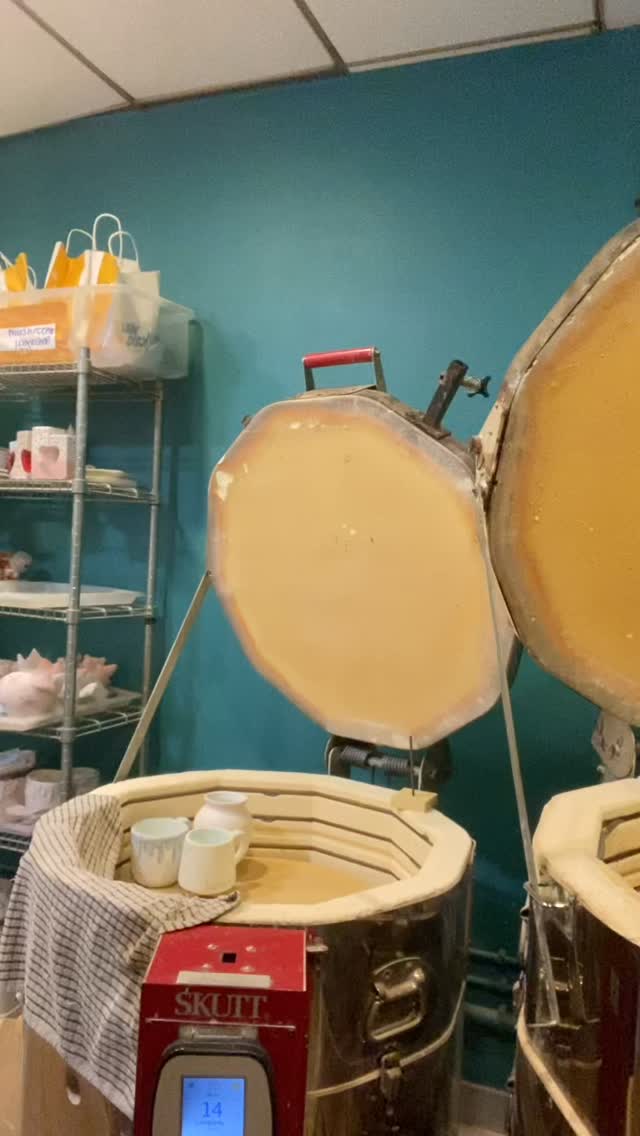 🦆 Sunday funday with lots of pottery painting and kiln loading 🦆