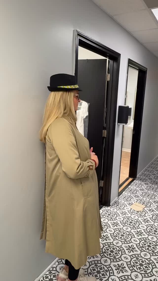 The lengths a dance mom will go to for the right amount of sparkle ✨
#dancemoms #iykyk #rhinestoning #compseason #dancehumor