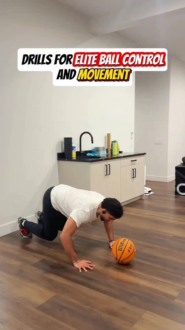 Drills for ELITE ball control and movement‼️🏀💯
Insoles from @teamvktry 🔥🔥🔥
#basketballtraining #basketballdrills #ballhandlingdrills #handles #basketballworkout