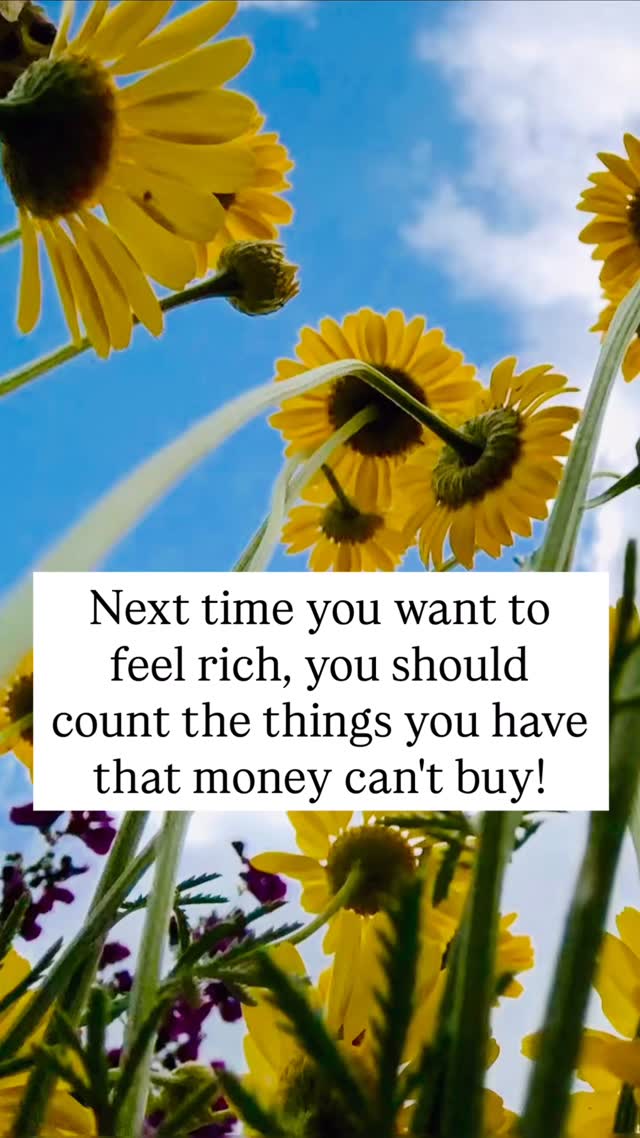 We all know money canāt buy happiness! But all these things make me happy and cost nothing. Whatās on your rich list? #rich #happiness #inspirational