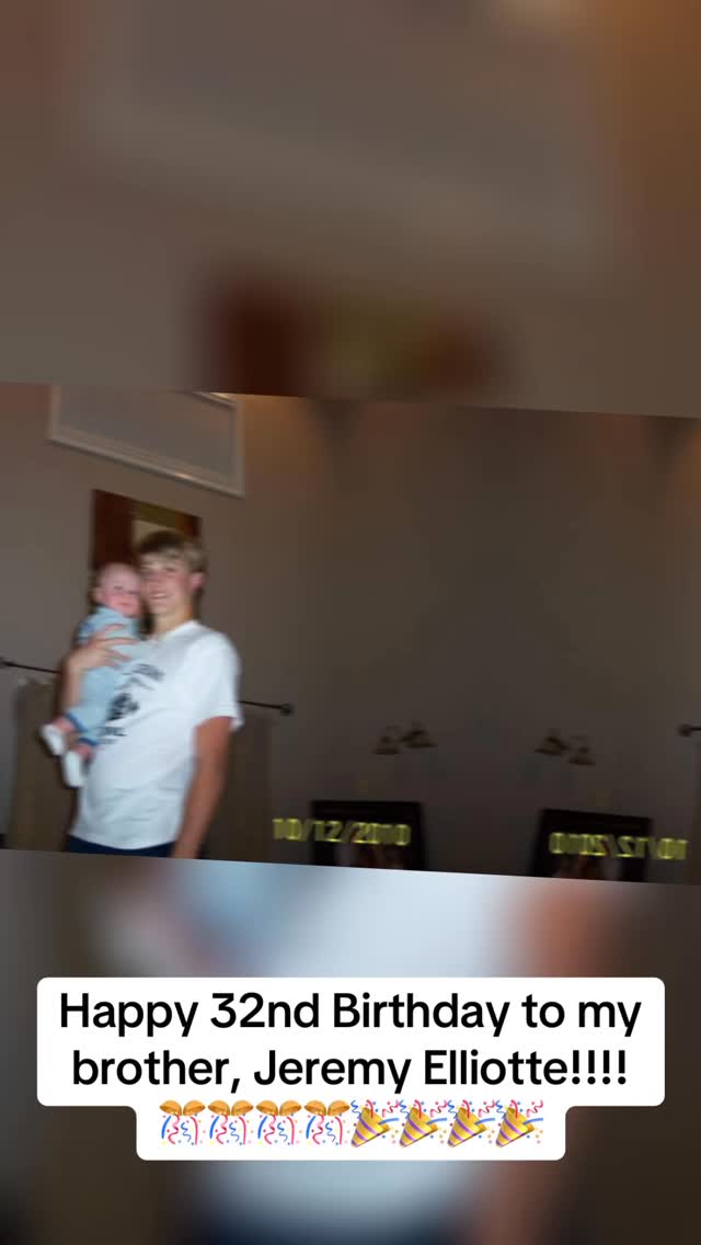 Happy 32nd Birthday to my brother, Jeremy Elliotte!!!! 🎊🎊🎊🎊🎉🎉🎉🎉