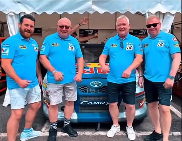 Absolutely love this! 😂
Recky Reck and his 83 NASCAR team in their printed teamwear 🏁🏁🏁
Wizard Embroidery
📞 01788 833020
📧 wizardembroidery@hotmail.com
www.wizardembroidery.co.uk
#wizardembroidery#racewear #teamwear #nascarownersuk #nascar