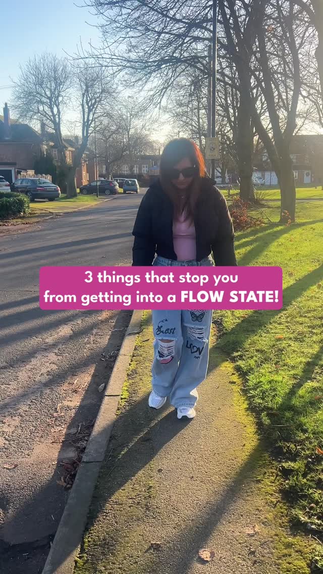 Flow isn’t about trying harder. 🙃
It’s about training your brain and nervous system to feel safe enough to focus.
Most women think they struggle with concentration.
In reality, they’re stuck in constant interruption mode and low level stress.
When your nervous system is on high alert:
• your brain scans for distractions
• focus feels forced
• productivity drains fast
That’s why multitasking kills flow.
That’s why pressure blocks clarity.
That’s why calm creates peak performance.
Flow happens when:
your body feels regulated
your mind feels clear
your attention feels protected
This is mental fitness in action.
💬 If you want simple daily habits that help you focus, regulate stress, and get into flow naturally, comment GUIDE and I’ll send you my free 7 Micro Habits for Mental Fitness ✨
mental fitness, flow state, nervous system regulation, focus without burnout, high functioning burnout, emotional regulation, women in healthcare