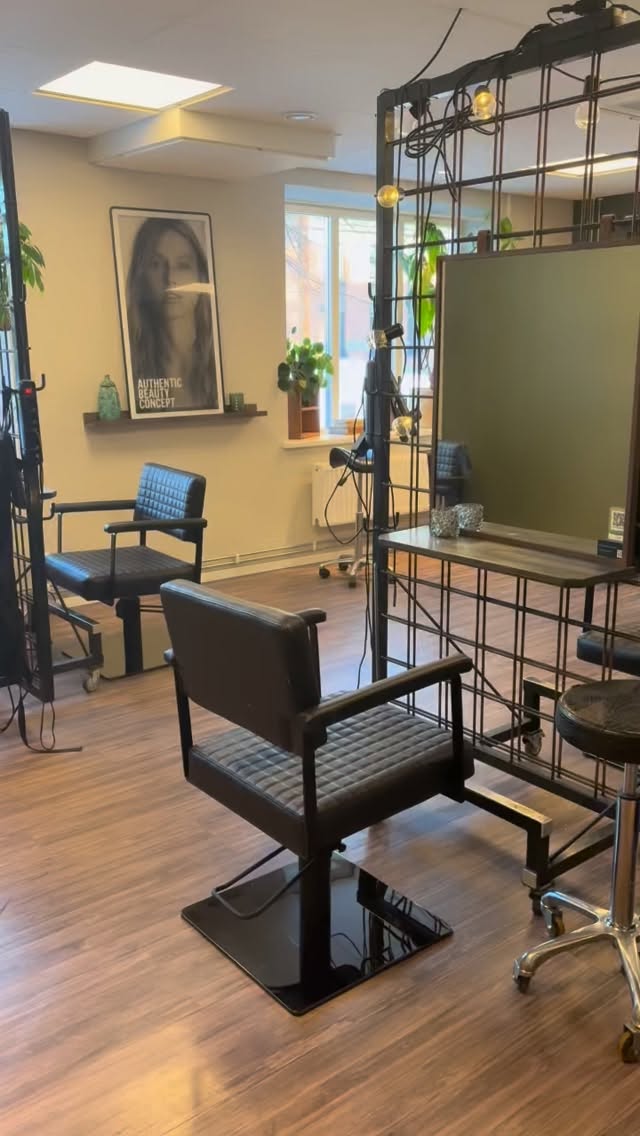 Spana in våra nya stolar! 😍
Tack till @gocciani.vasteras för fin service!