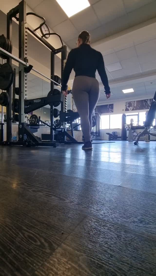 Channel. Train. Heal. Evolve. Repeat.
Step by step. Rep by rep. Breath by breath.
This is the year of real, raw progress. Not rushed, not forced but built through presence, patience and devotion.
Every squat is a quiet promise to myself. Every session a ritual of consistency.
Just like spiritual growth, strength isn’t sudden but it’s earned through showing up, trusting the process and staying rooted in the journey.
100kg isn’t just a number but it’s a destination shaped by discipline, belief.and faith in becoming.
#RawProgress.#StrengthWithSoul #SacredDiscipline
#SpiritualConsistency.#MindBodySpirit