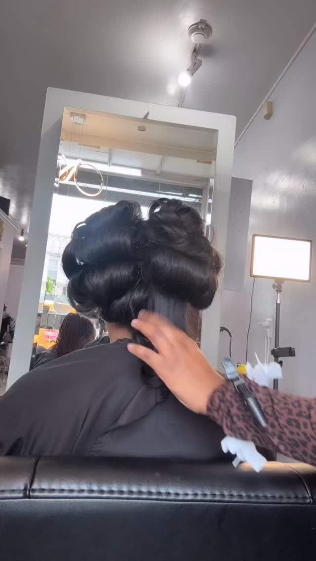 Undo these pins with me..
Ready for a transformation?
Book your hair appointment at www.getglamdollz.com
📍Queens,Ny @getglamdollz_beautybar
#beauty #explorepage #hair #fyp #nychairstylist
