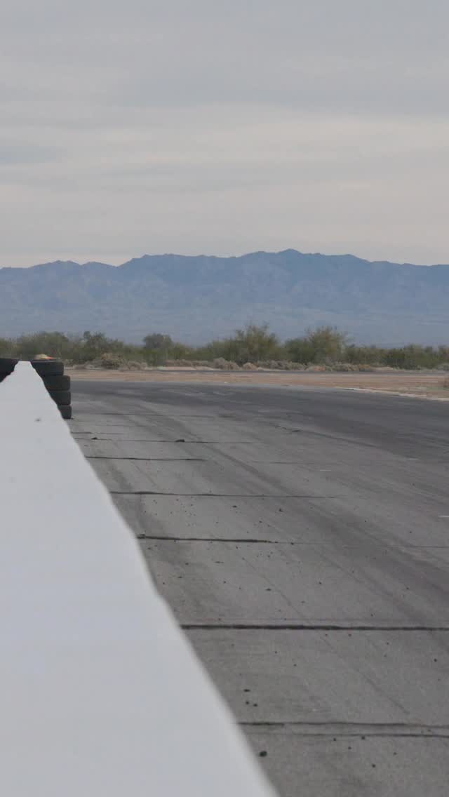Rep’ing the mostest neon, Kaleb DeKeyrel made the most of the 2-day winter test at Chuckwalla to throw down some fast laps and continue to make the Lightfighter Hooligan his own. #electricmotorcycle #superhooligan