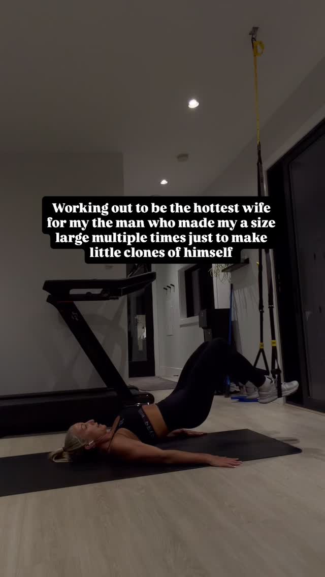 I’m coming for you, 2026!
The Year of the Snake is almost over, which means we’re saddling up for the year of results — horse saddle on, baby 😏🐎
Giddy up, girls. It’s time to get your goals so clear that your WHY shows up even on the days your excuses try to take over. This is your year… and you already know it.
If you’ve been on the fence, this is your sign.
Apply for our ZONE Training Program and get a plan customized to you, your body, and your goals — with the support and accountability to actually follow through.
You show up. We guide the process.
The results? They’ll follow.
👉 Apply today and step into 2026 with confidence.