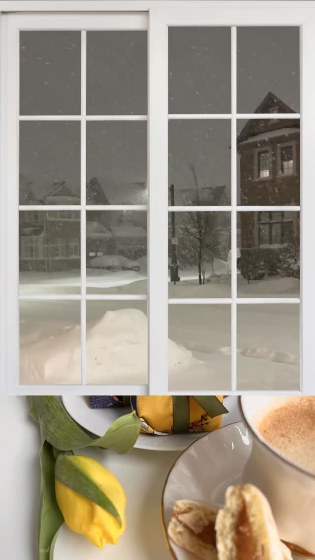 When the world freezes, we cozy up inside ❄️✨
Hot chocolate in hand, Bsweet handcrafted treats on the side.
#paodemel
#bemcasado #chocolategifts #mashmallow
#handcraftedchocolate chocolate