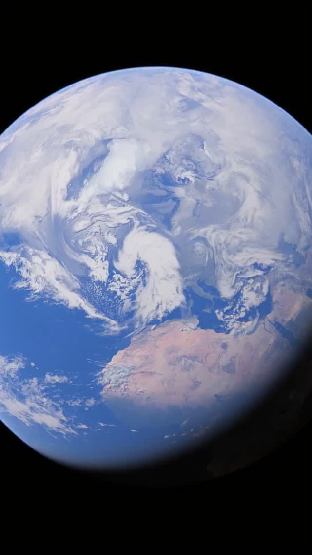 Cap sur Pornichet ! 📸
Le parcours se précise pour l’édition 2026. Après le départ de l’étape 2 à Vigo, c’est dans l’écrin de Pornichet que la flotte viendra reprendre son souffle du 27 au 31 mai !
Un décor de carte postale pour une compétition qui ne fait pas de cadeaux. Prêts pour le spectacle ? 💨⛵️
🎥 Ville de Pornichet
@paprecgroup - @villedepor_nichet
#lasolitaire #icinaissentleslégendes #parcours #pornichet