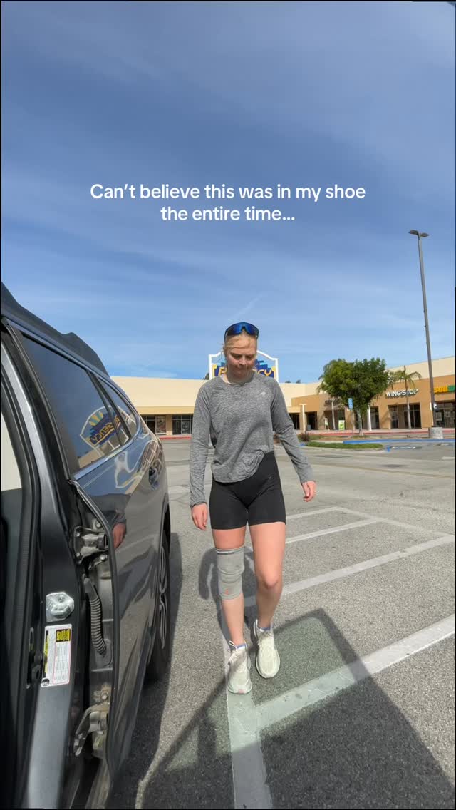 Oop how did that get there
#runnersofinsta #longrun #runmotivation #runningtips #runninggirl