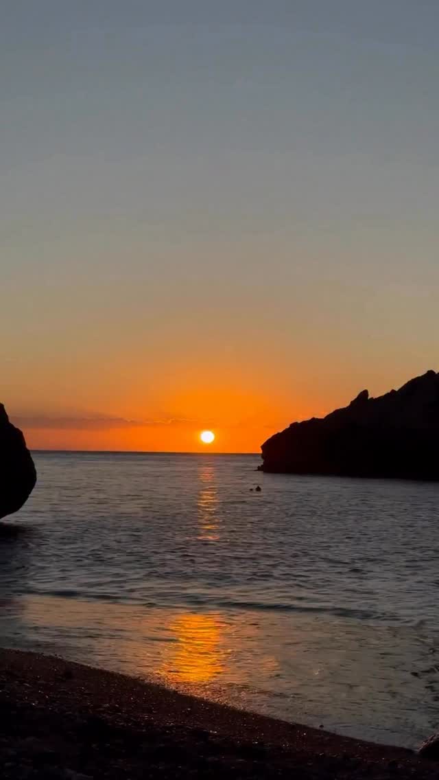 Experience the island of Kythira, Greece, the place where our story began. From the fresh catch and octopus that inhabit the sparkling blue waters of Kapsali Bay, to wild herbs growing along the mountainside, each element carries the flavors and spirit of Kythira NP Restaurant by Chef Nicholas Poulmentis.
Ready to discover more? Visit the link in our bio to be the first to receive updates about Kythira NP.
📸: @carlopocho @ladycabernet21
#KythiraNP